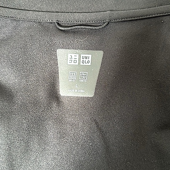 NWOT! Men's Uniqlo Lightweight Jacket! - Picture 5 of 8